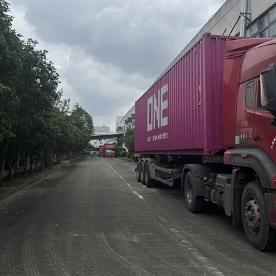 4 Containerladen voor Amerikaanse klanten